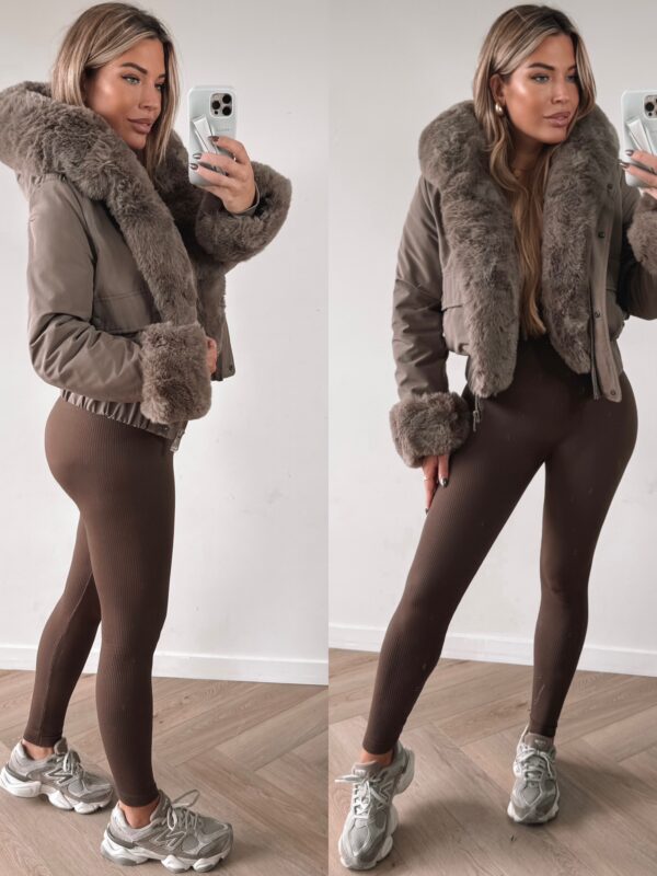 Perfect Furry Winterjacket - Taupe