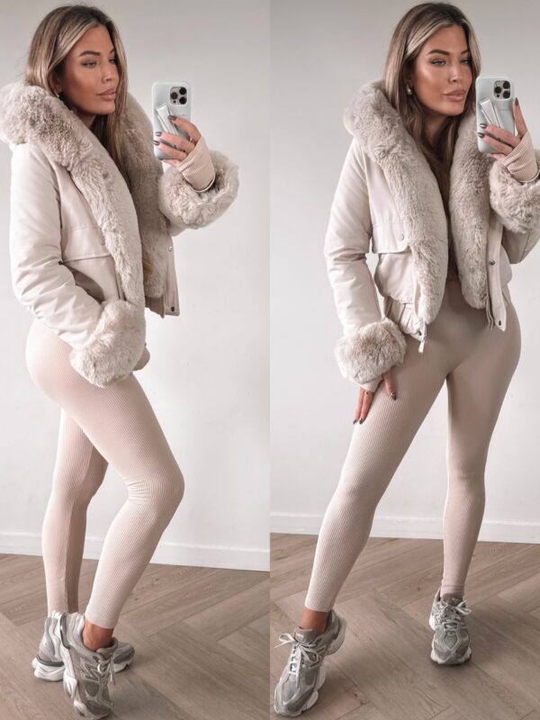 Perfect Furry Winterjacket - Beige