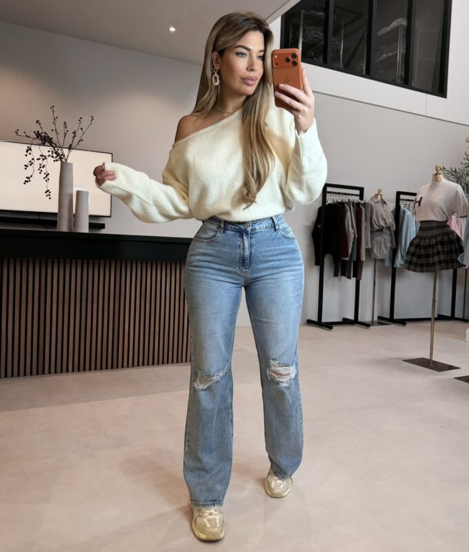 Serena Wool offshoulder sweater - White