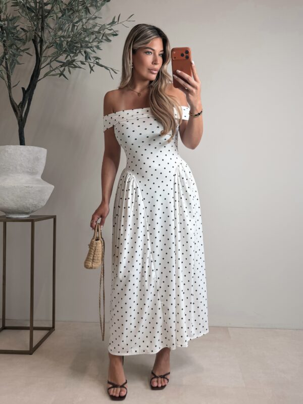 Offshoulder Dot dress - White