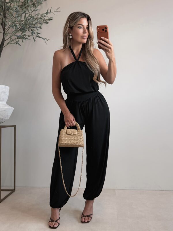 Halter soft jumpsuit - Black