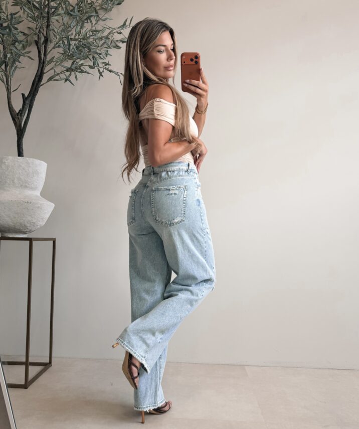 Offshoulder Smocked body - Nude