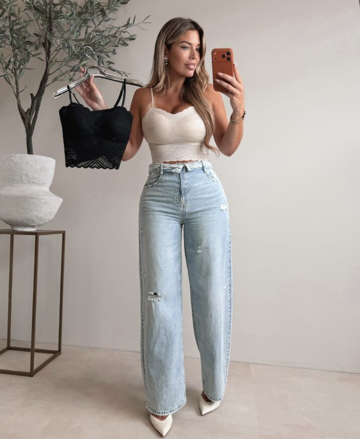 Crop top with lace detail - Nude