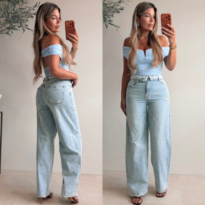 OffShoulder Smocked body - Blue