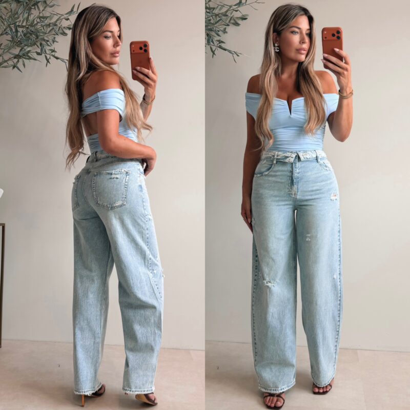OffShoulder Smocked body - Blue