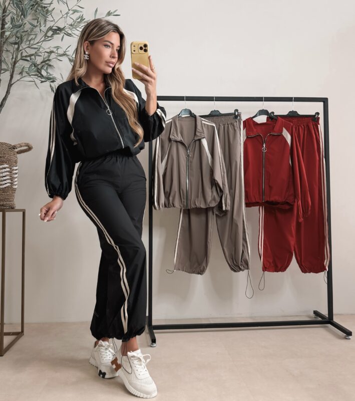 Runway tracksuit  - Red