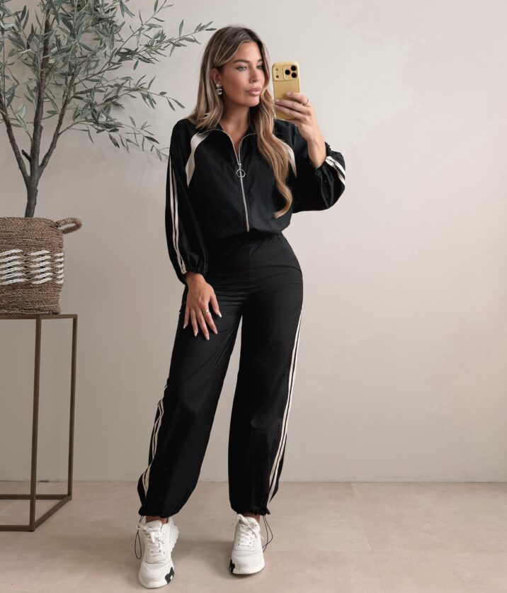 Runway tracksuit  - Black