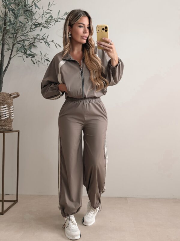 Runway tracksuit  - Taupe
