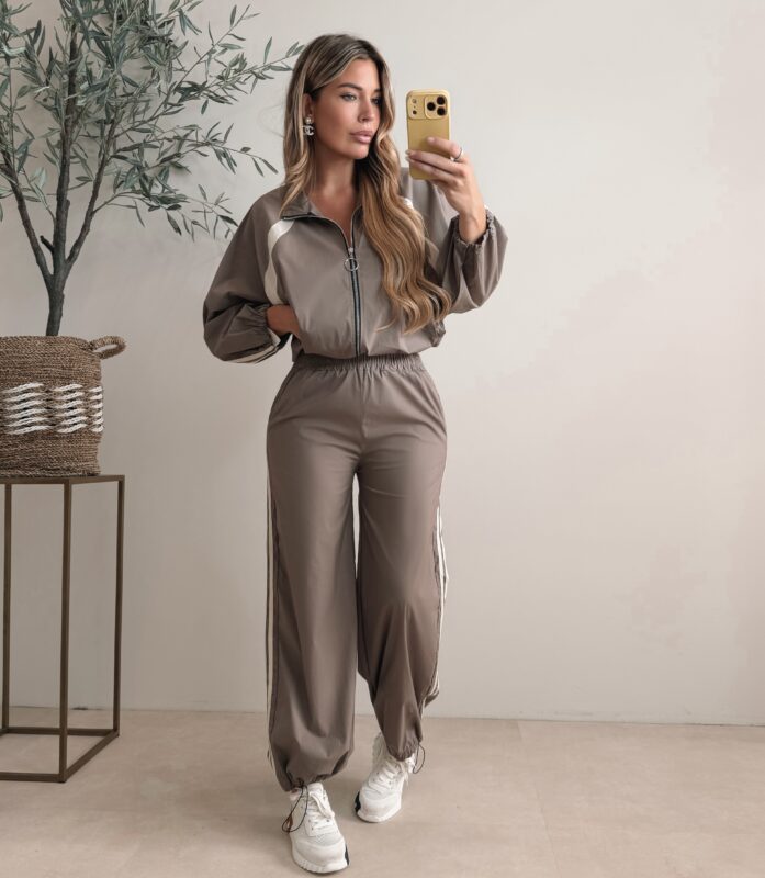 Runway tracksuit  - Taupe