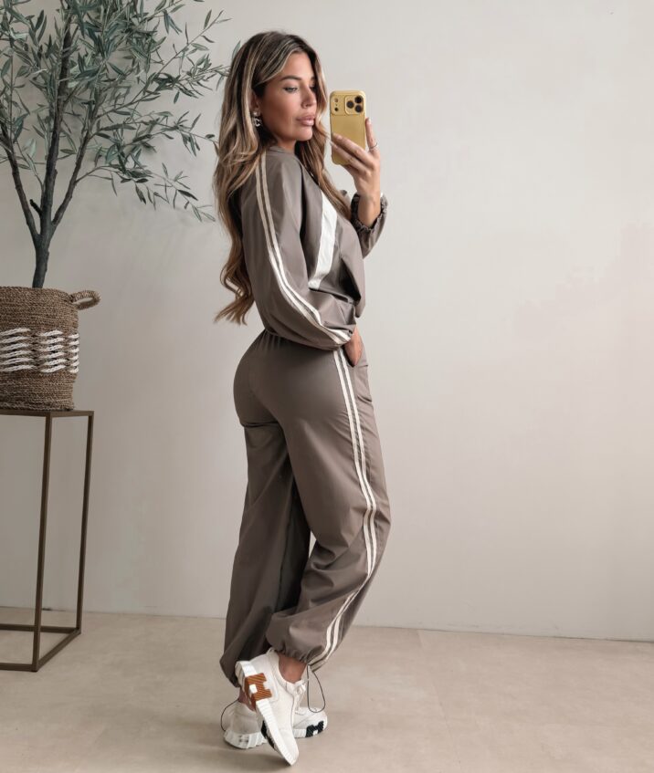 Runway tracksuit  - Taupe
