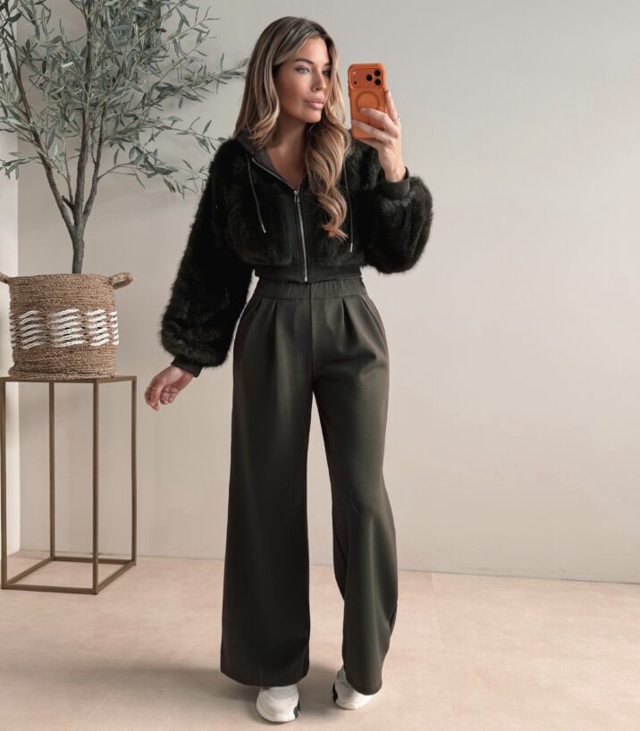 Premium Faux fur jogging suit  - Green