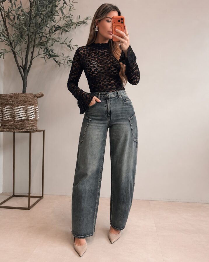 Lace Plum Top - Black